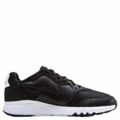 Atsuma White/Black*Nike Sale