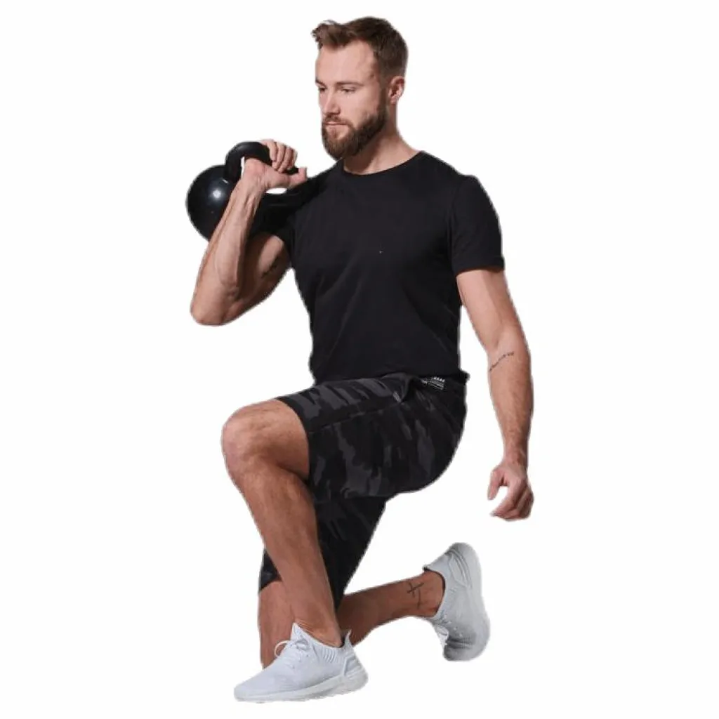 Capture Tech Shorts Patterned*FRONTIER Online