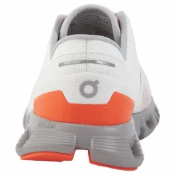 On Cloud X 3 Ivory | Alloy Outlet