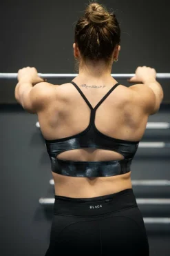 Reebok Id Train Train Aop Bra Black Svart Online