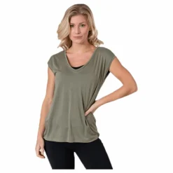 Kamala Tee Green*Pieces Outlet