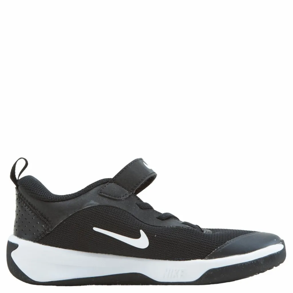 Nike Omni Multi-Court Little Kids' Shoes BLACK/WHITE Svart och Vit Outlet