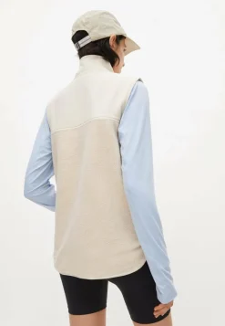 Röhnisch Phoebe Pile Vest Vanilla Ice Vit Online