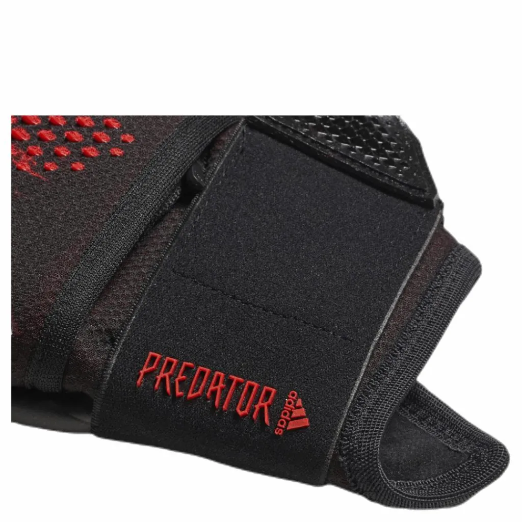 Predator Ultimate Goalkeeper Glove, Black/Red*adidas Best