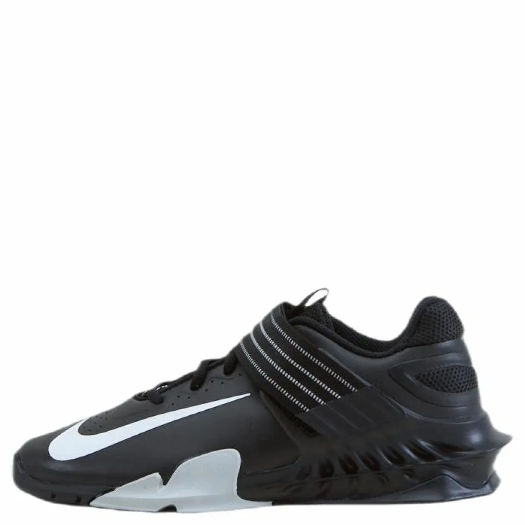 Nike Savaleos White/Black Svart