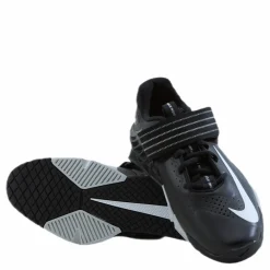 Nike Savaleos White/Black Svart