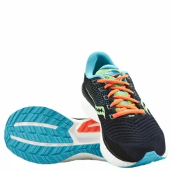 Triumph 18 Black*Saucony Clearance