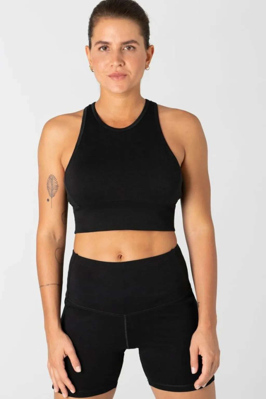 W Liquid Flow Top Black*Super.Natural Best